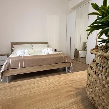 Davide'S Sardinian Escape - Centro Storico-5Min Di Auto Dal Mare Apartment Siniscola Luaran gambar