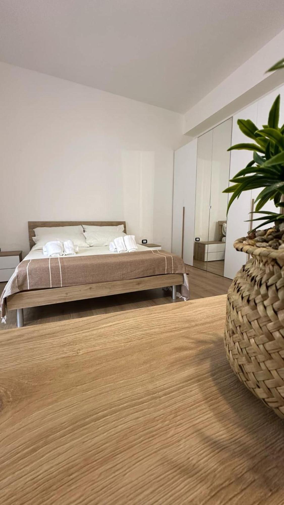 Davide'S Sardinian Escape - Centro Storico-5Min Di Auto Dal Mare Apartment Siniscola Luaran gambar